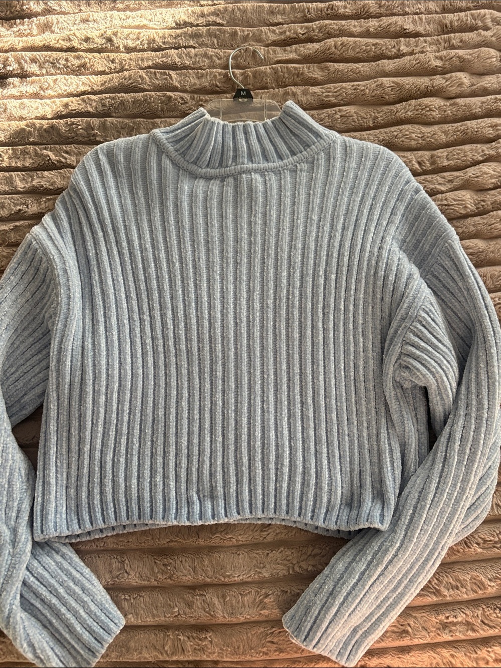 Super soft blue crop sweater